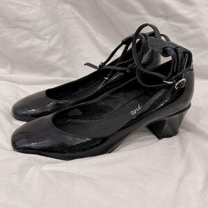 Free People patent black leather heels size 7